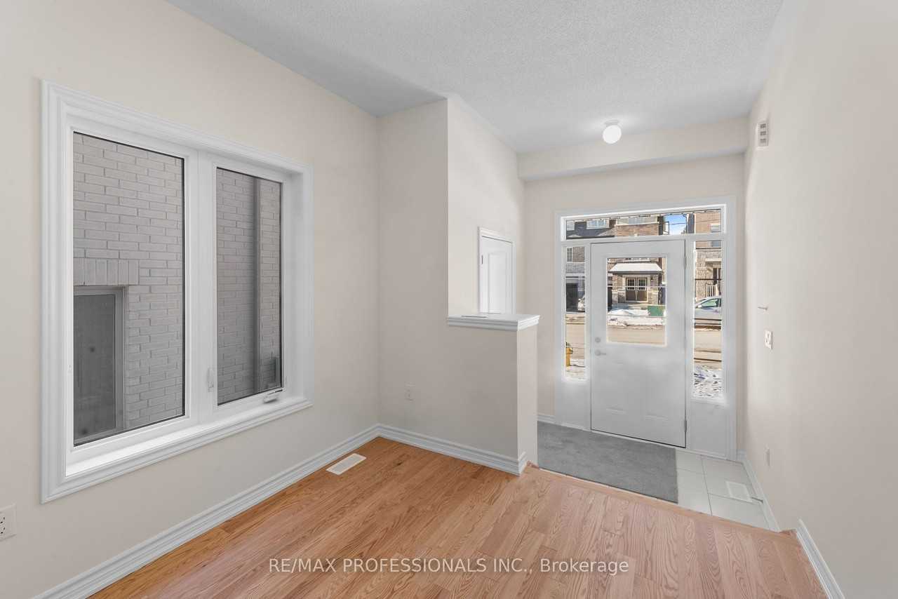 2553 Hibiscus Drive - Photo 2 of 28