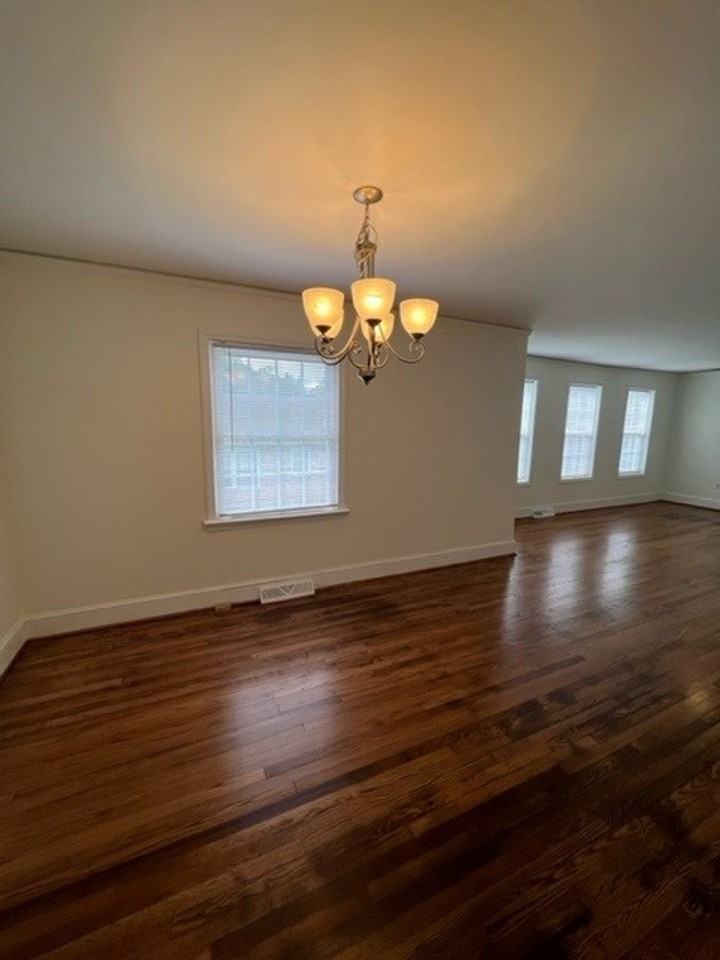 15 Orleans Ct - Photo 4 of 14