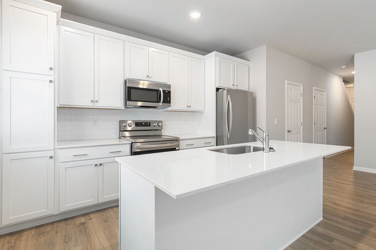 1307 Timber Hollow Ct - Photo 3 of 21