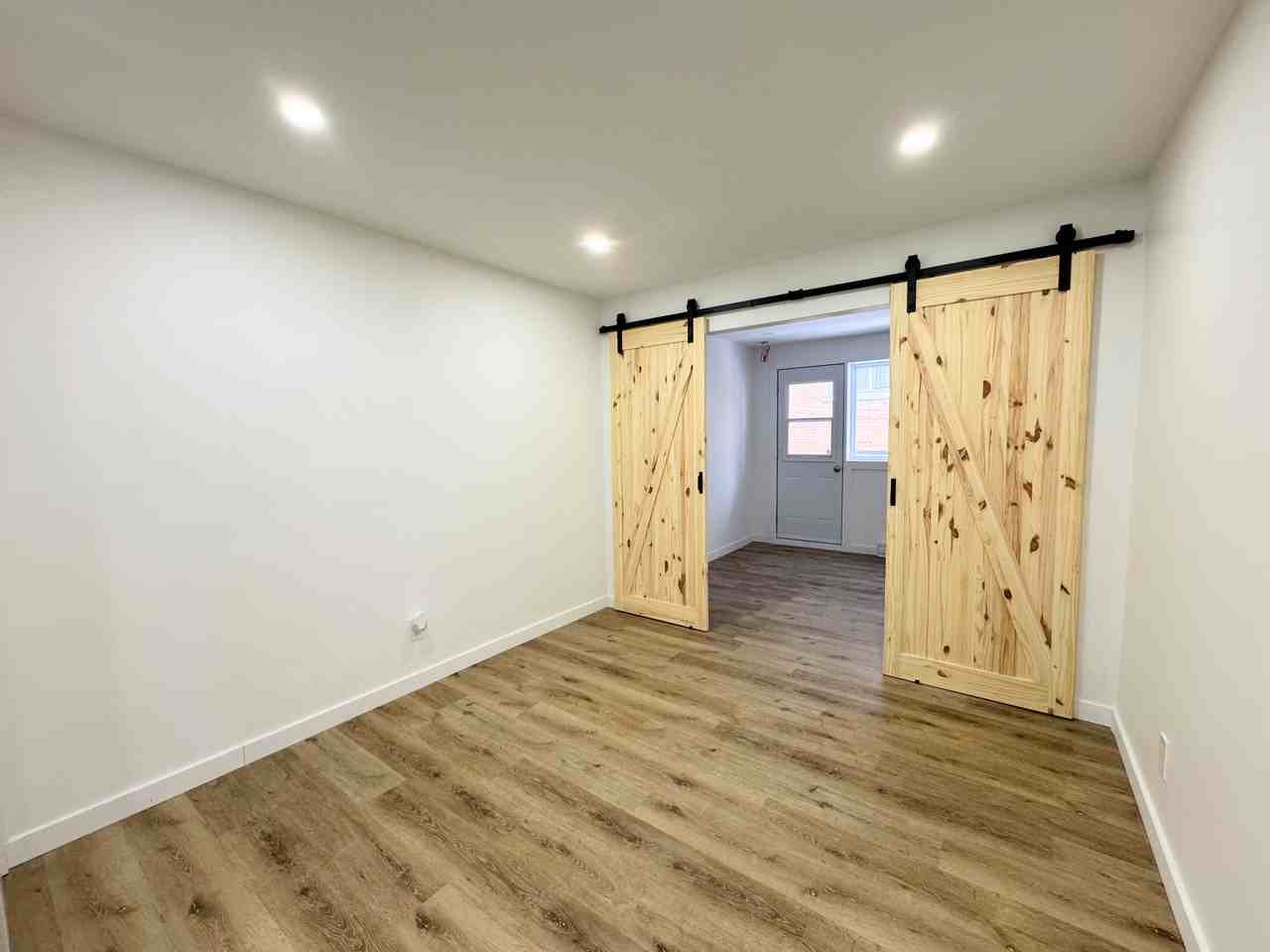 4460 Rue de Bellechasse #11 - Photo 3 of 15