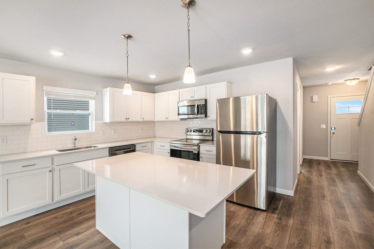 444 Hidden Meadows Dr - Photo 3 of 26