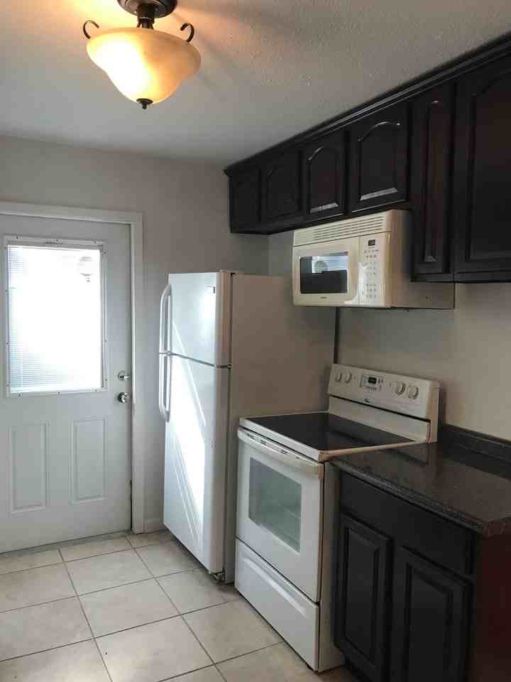 3143 Fuller Rd - Photo 3 of 15