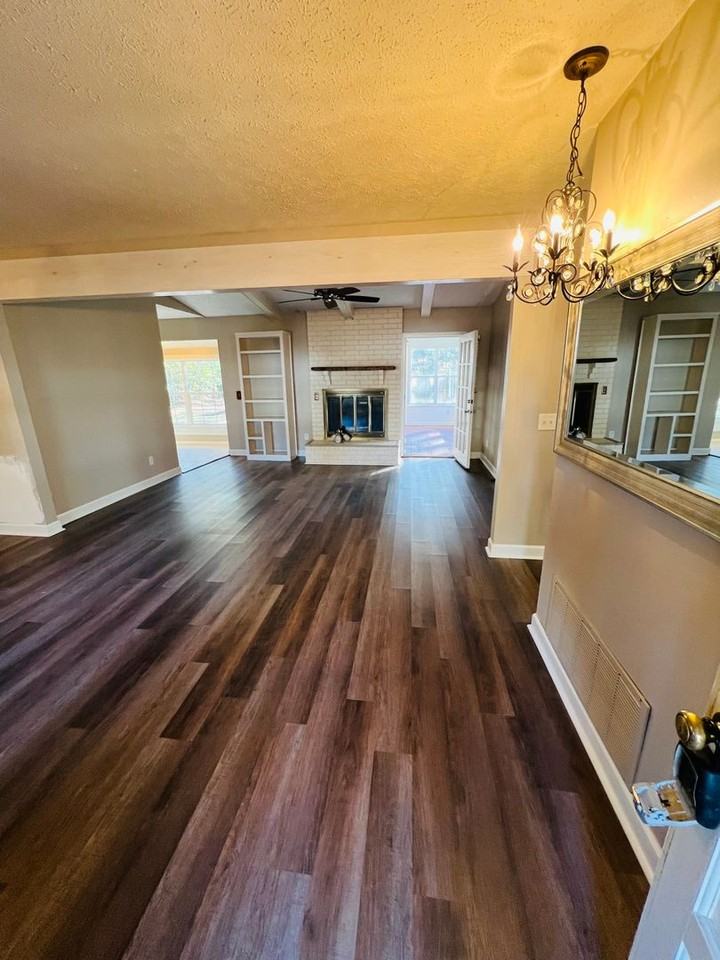 402 Myrtle Ln - Photo 2 of 19