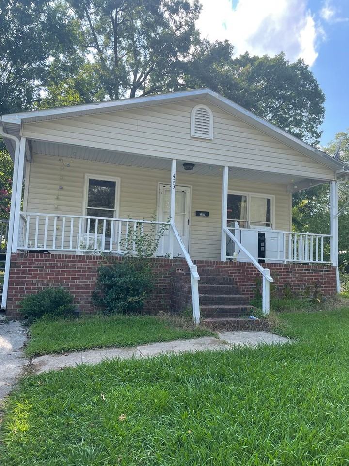 423 Boyd St - Photo 2 of 13
