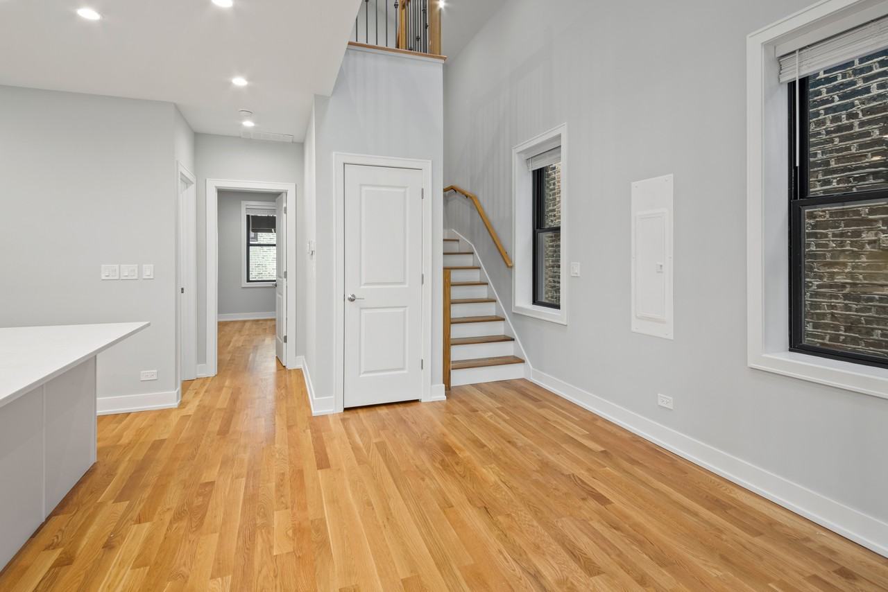 1370 W Evergreen Ave #2 - Photo 7 of 12