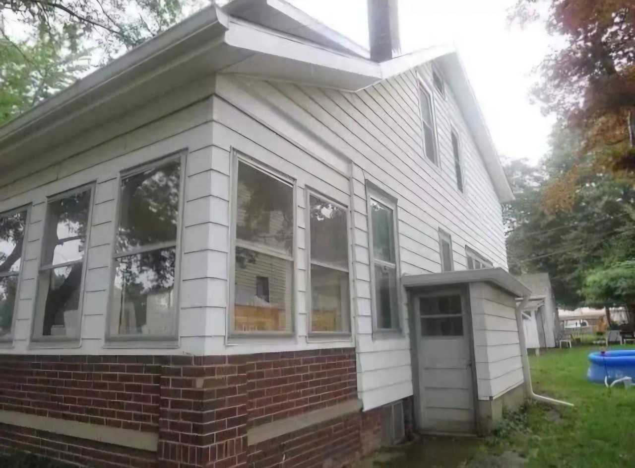 722 N 11th St #B1 - Photo 3 of 9