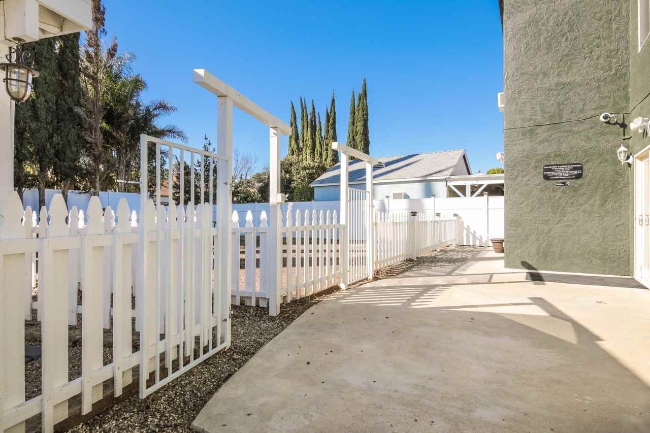 7441 Vanalden Avenue #NA - Photo 6 of 20