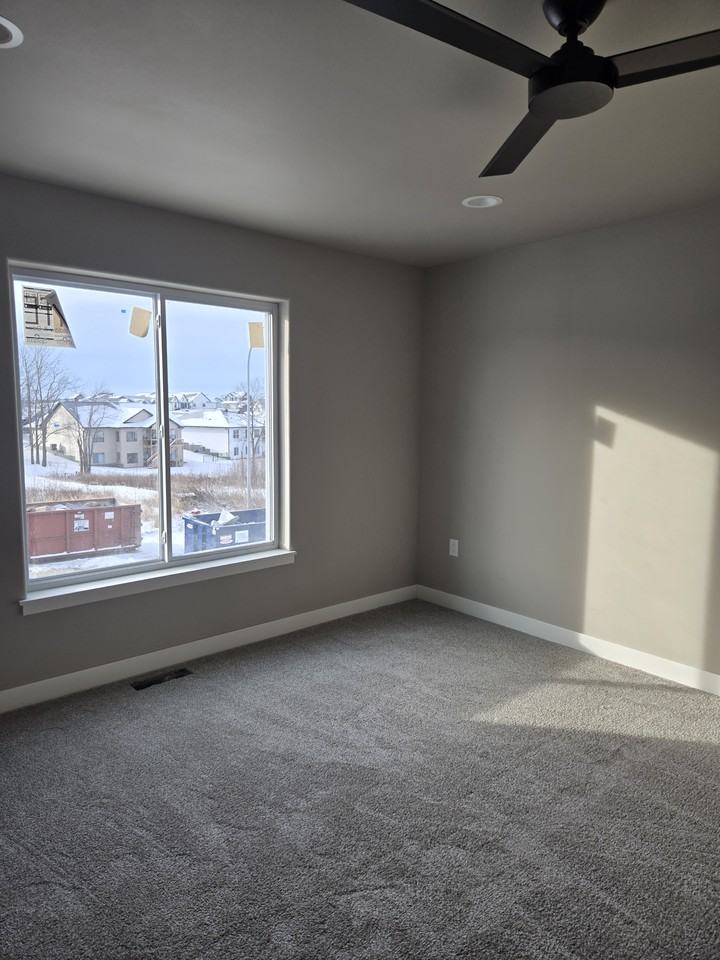 402 Elizabeth Ln #NA - Photo 5 of 14