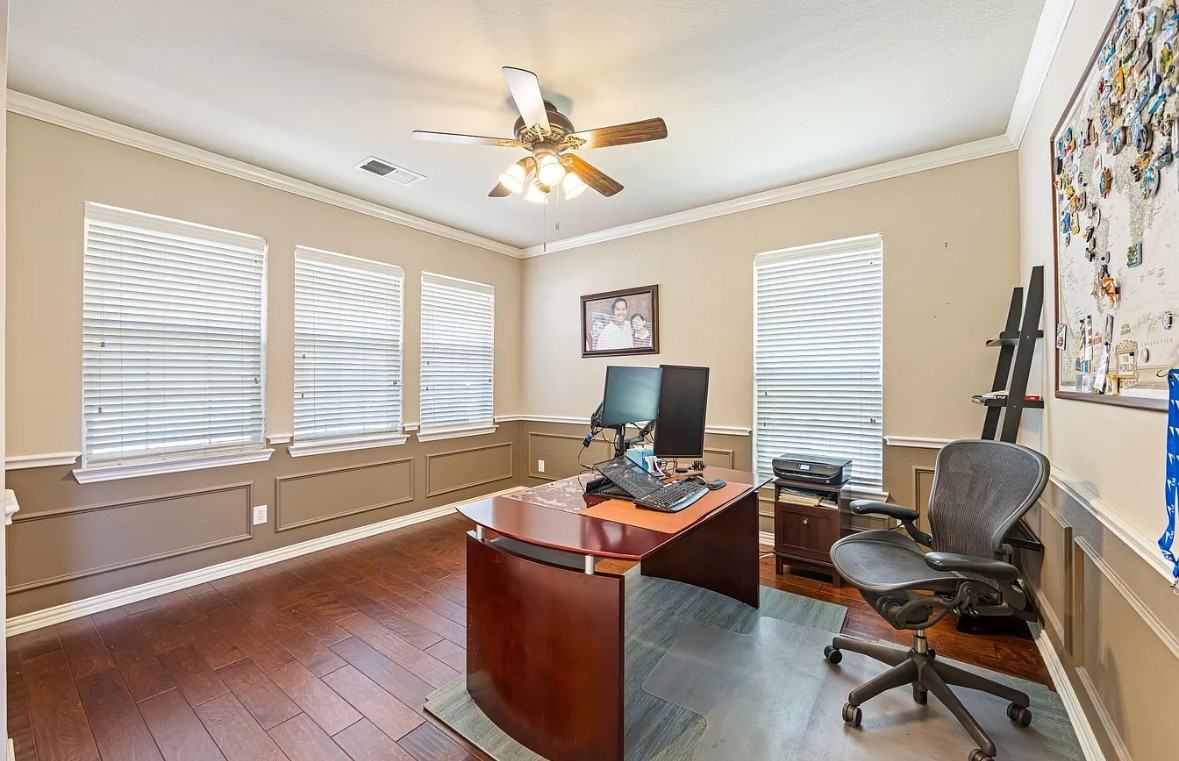 4313 Wyndham Dr #NA - Photo 3 of 18