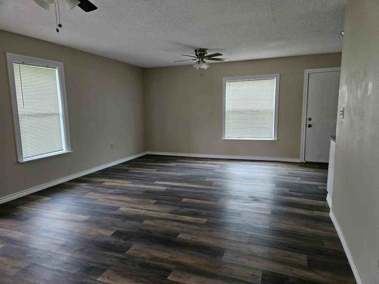 817 Cresthill Road #1