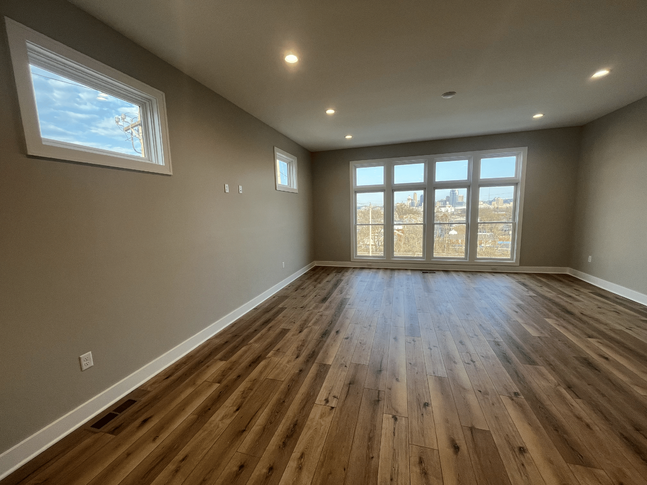 142 W 13th St #142 - Photo 2 of 25