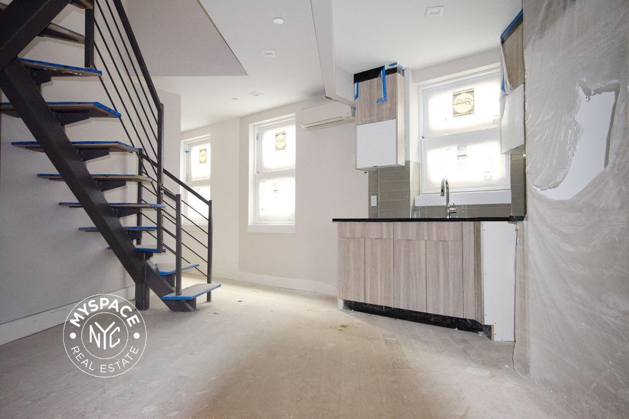 1929 Putnam Ave #2L - Photo 3 of 25