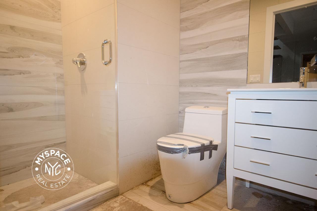 1929 Putnam Ave #2L - Photo 4 of 25