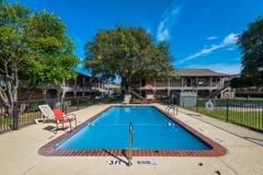 London Square Apartments - Photo 1 of 1