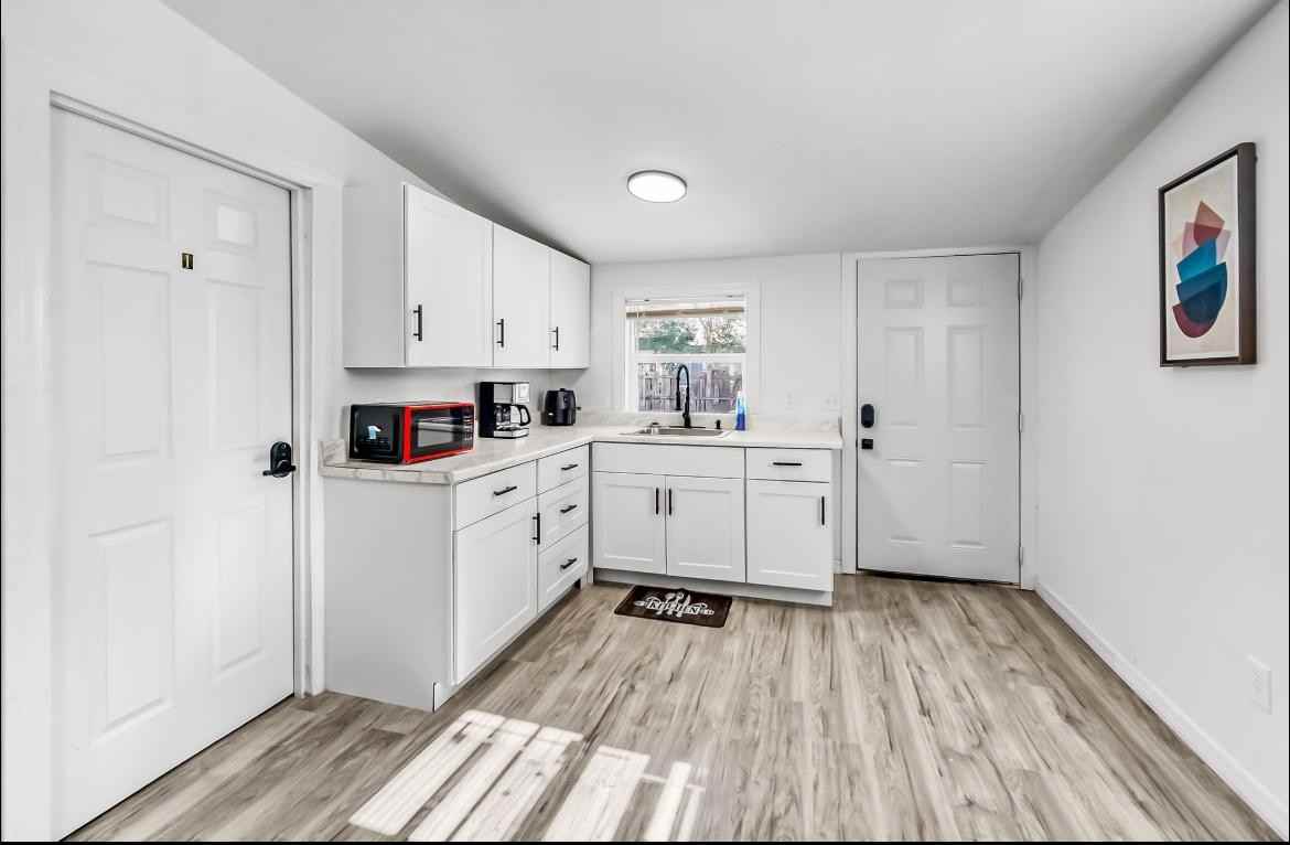 Evergreen Ave - Photo 5 of 12