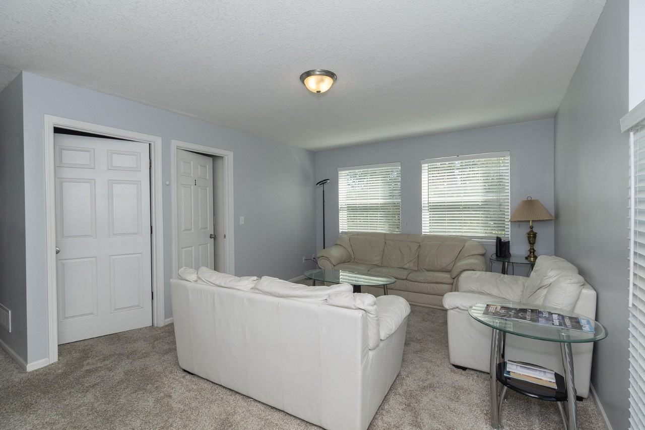 Askew Ave - Photo 7 of 8