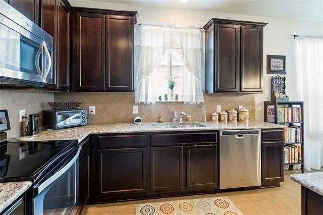 317 Mariscal Pl - Photo 3 of 17