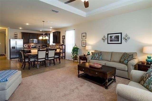 317 Mariscal Pl - Photo 5 of 17