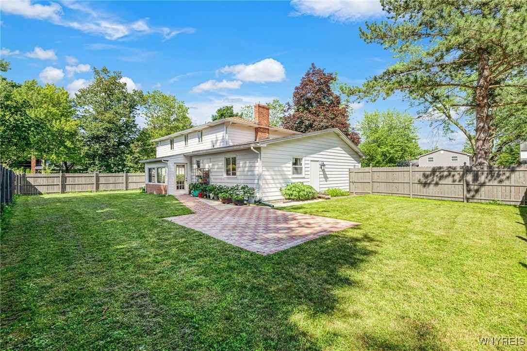 71 Chaumont Dr - Photo 6 of 43