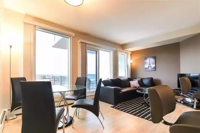 10226 104 St Nw #1501 - Photo 2 of 12