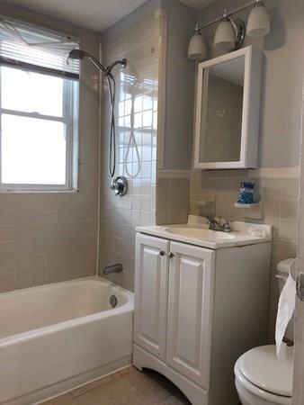 23 Crowell Street - Photo 2 of 8