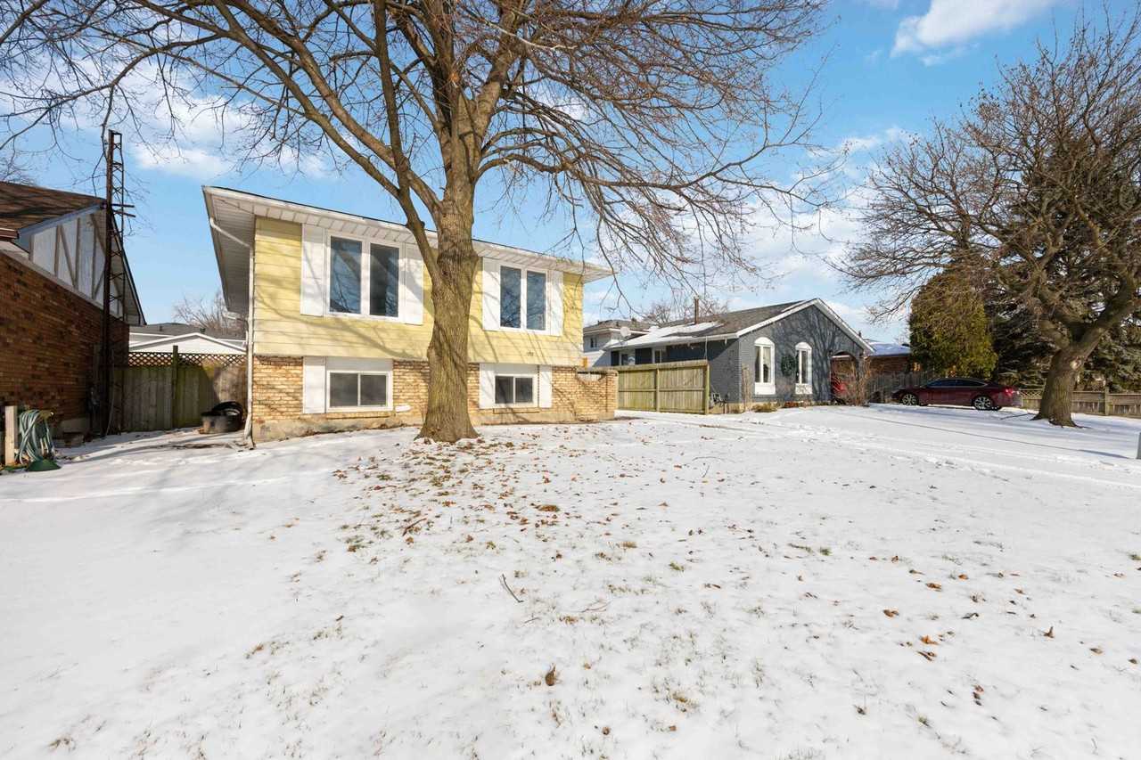 1010 Frost Ave - Photo 3 of 34