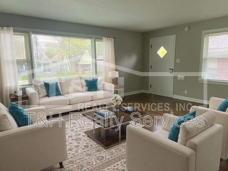 323 N Arlington Ave - Photo 3 of 28