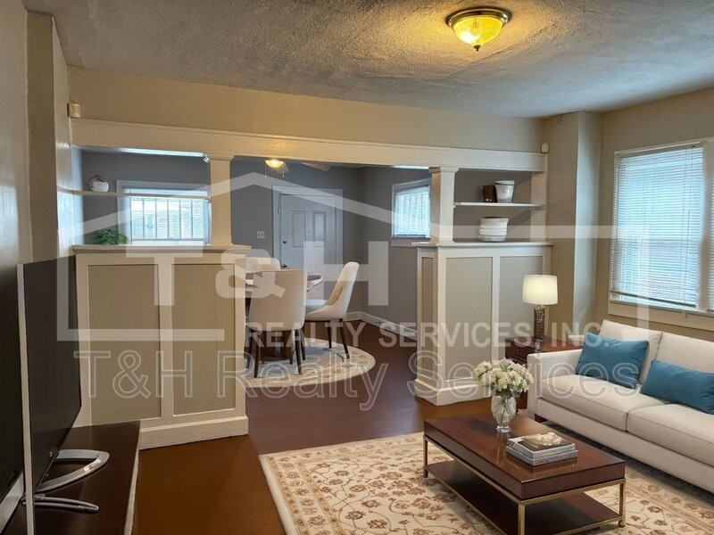 4218 Carrollton Ave - Photo 4 of 25