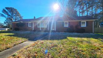 305 Woodbridge Dr - Photo 1 of 1