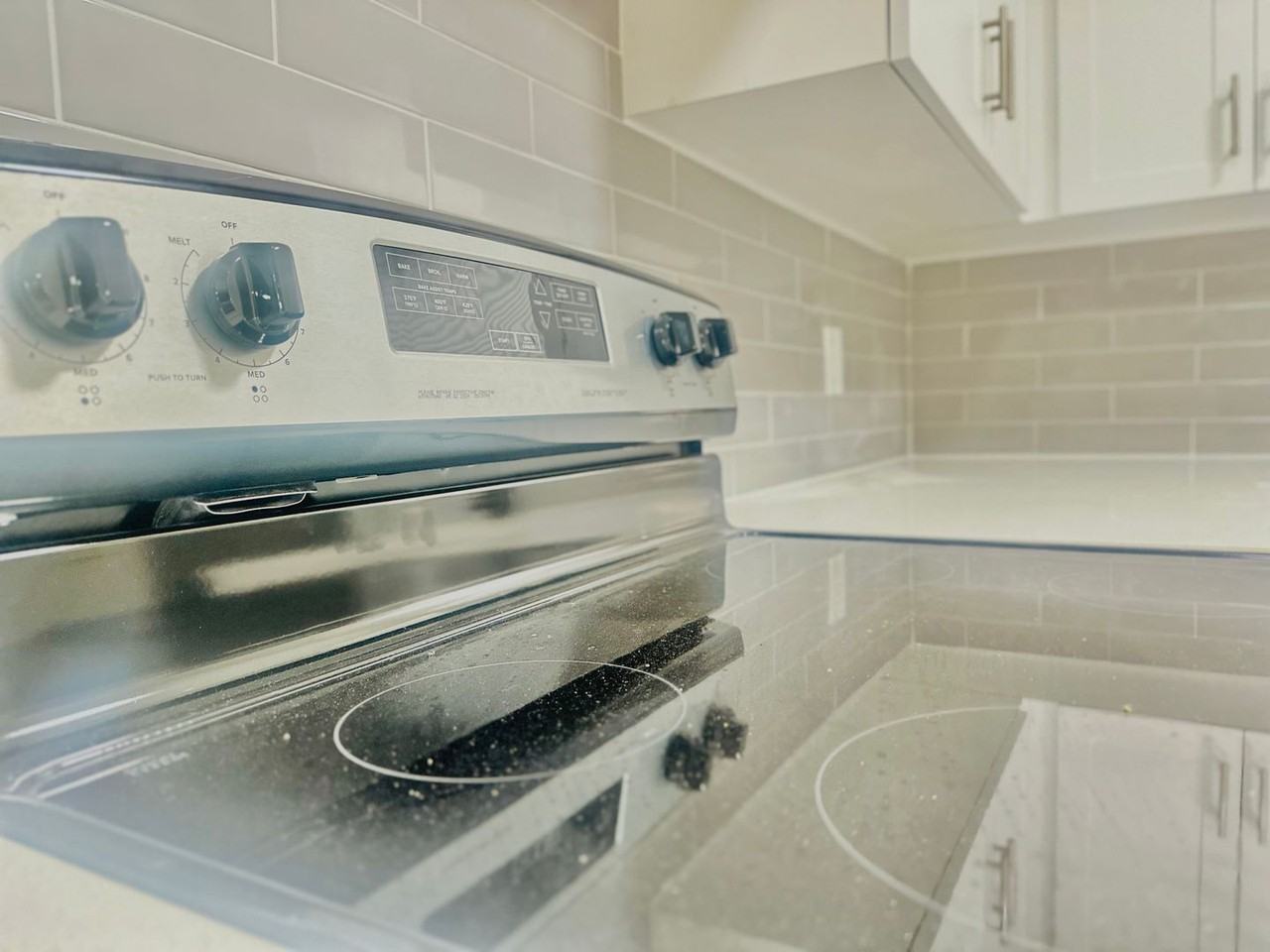 Modern Apartments  Near Jackson Hospital: 1 - Photo 6 of 26