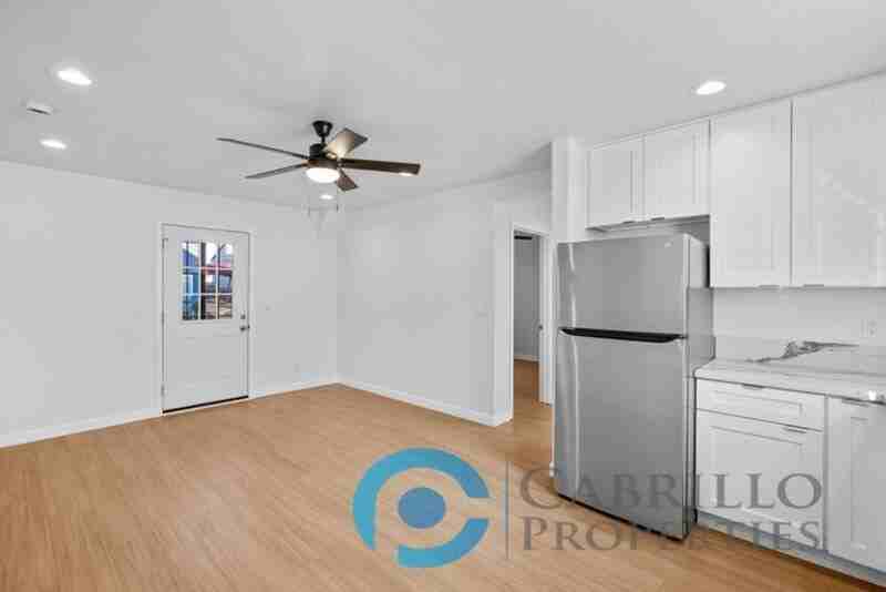 4425 52nd St - Photo 4 of 23