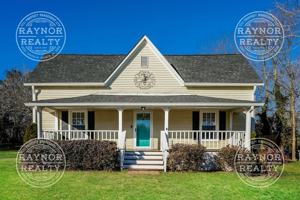 featured image of 122 W Persimmon St