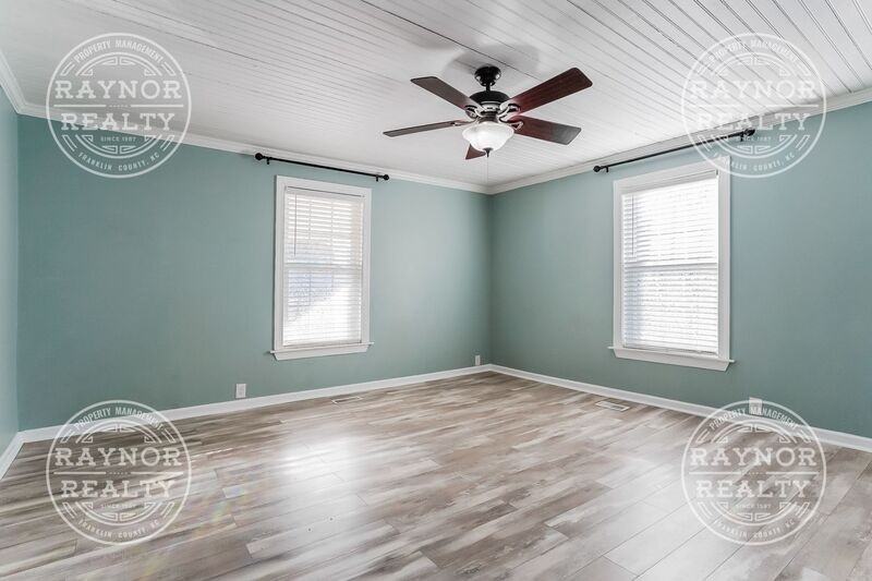 122 W Persimmon St - Photo 2 of 17