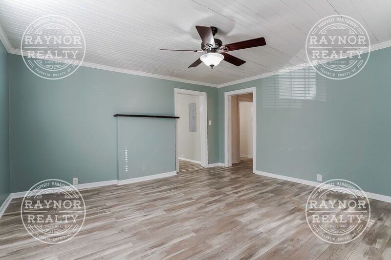 122 W Persimmon St - Photo 3 of 17