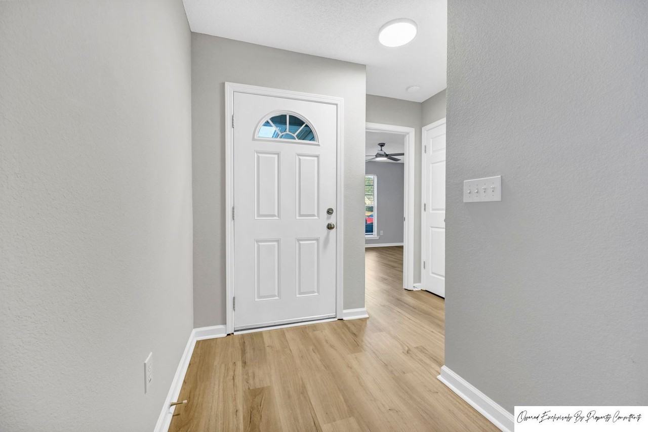 94 Currant Ln - Photo 3 of 26