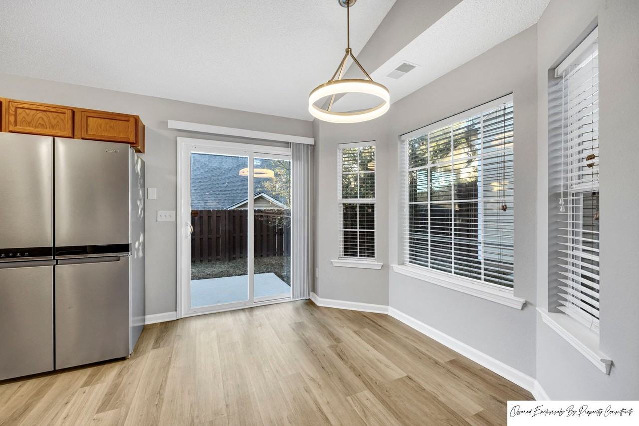 94 Currant Ln - Photo 7 of 26