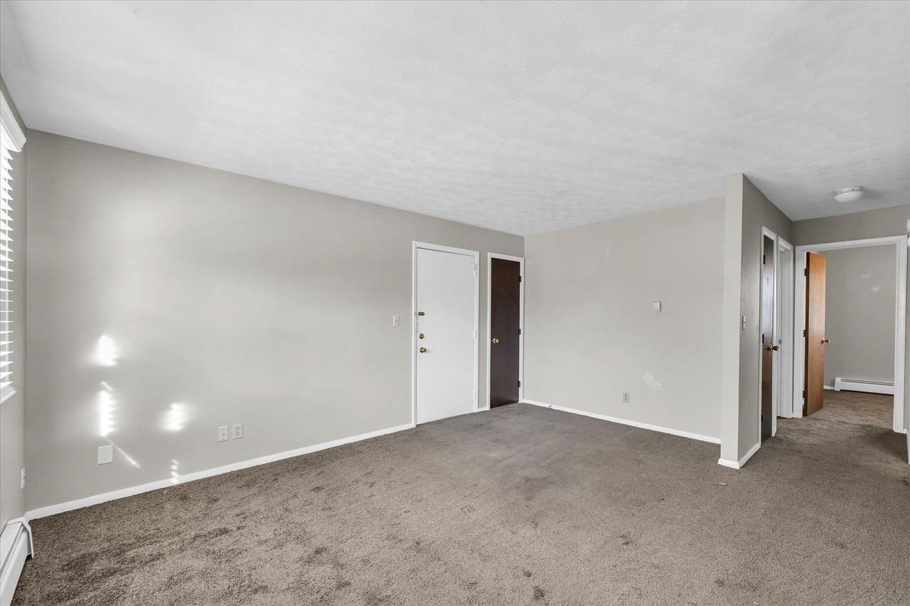 915 N. Madison - Photo 4 of 12