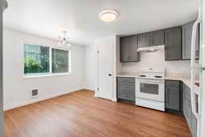 featured image of 9910 132nd Street Ct E