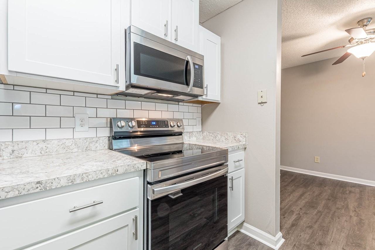 Balmoral Village - Photo 2 of 46