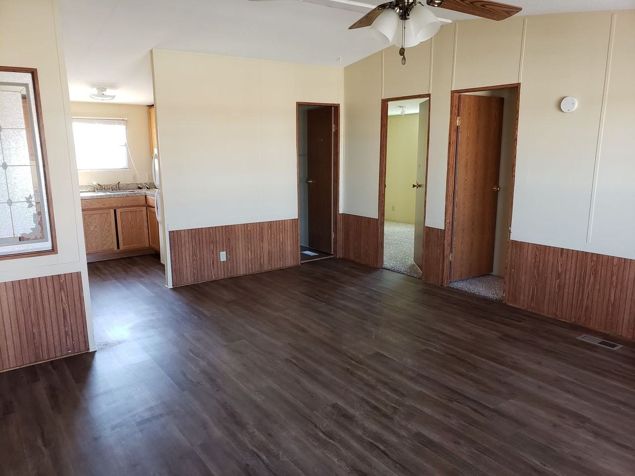 1517 Arizona Dr - Photo 2 of 9