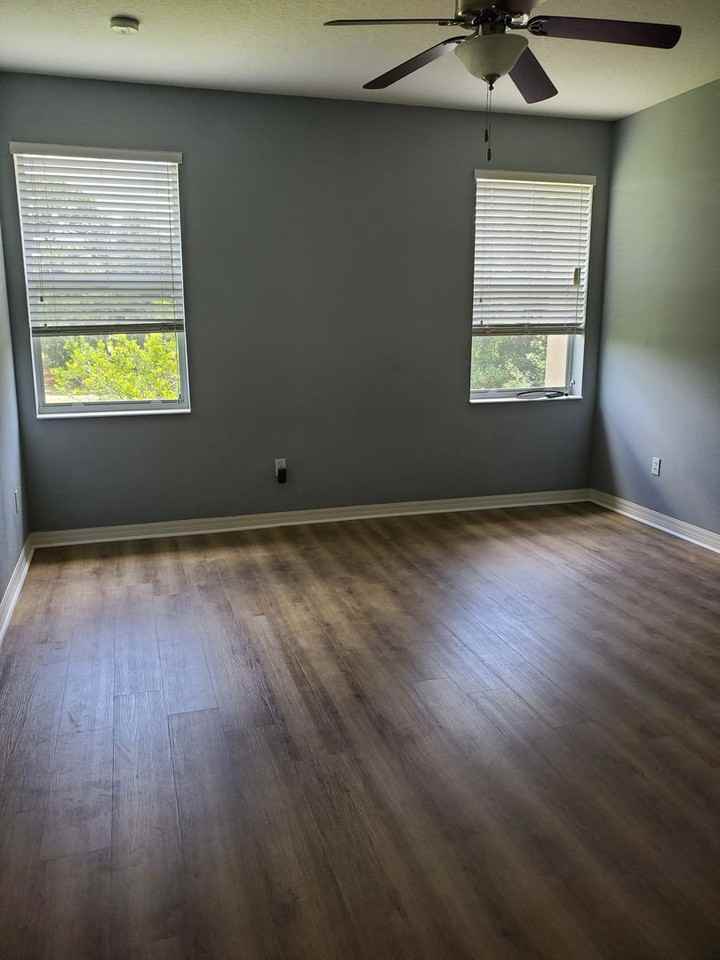 1394 Grantham Dr - Photo 4 of 10