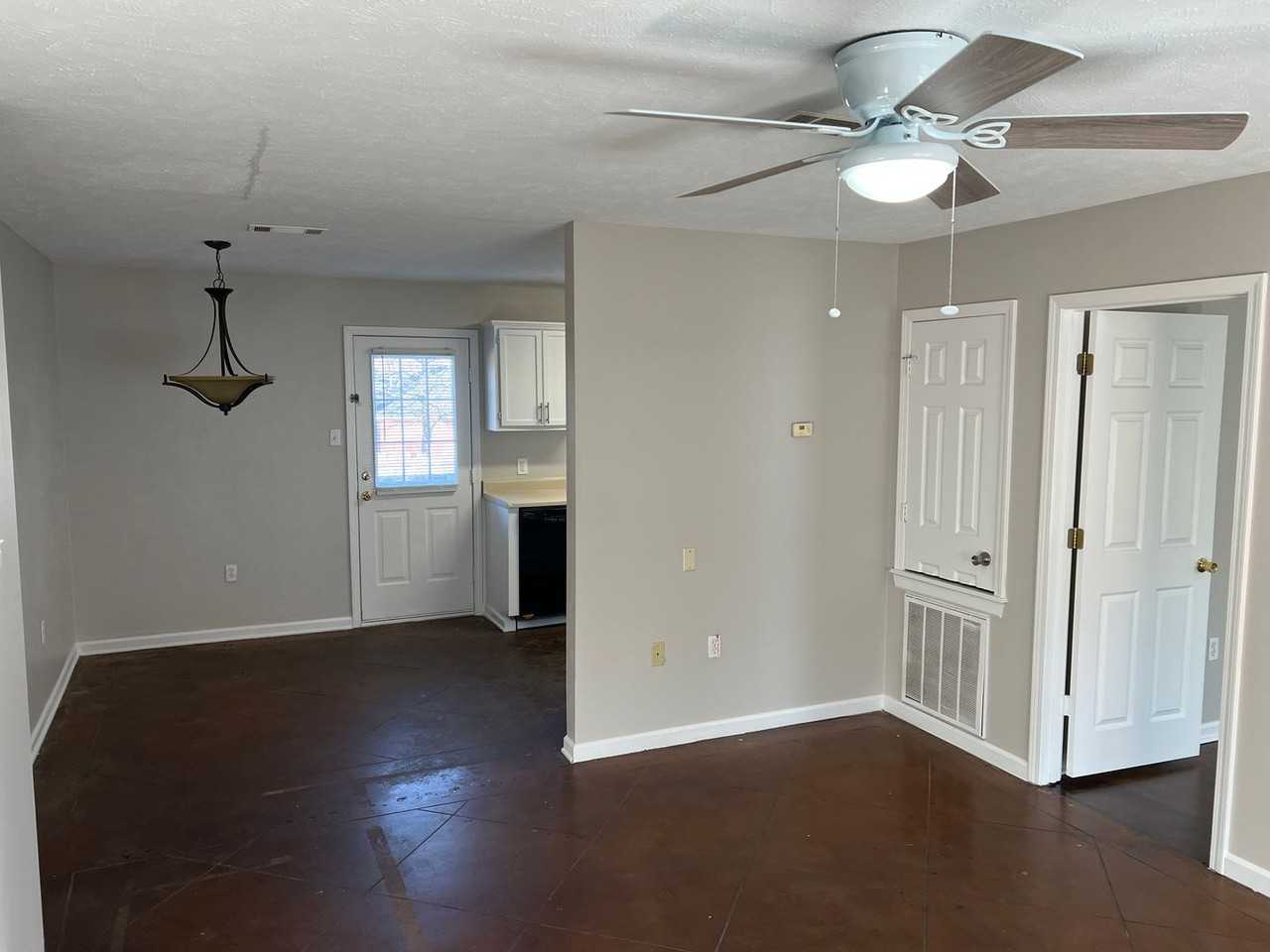 1500 Appalachain Dr - Photo 2 of 14