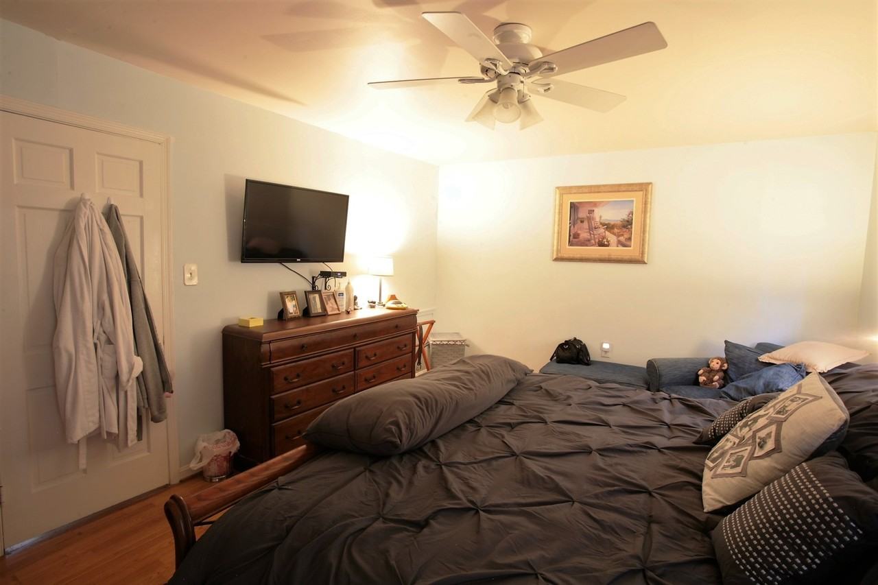 1724 Dana St - Photo 2 of 24