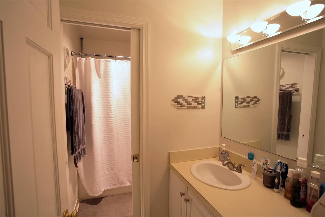 1724 Dana St - Photo 3 of 24