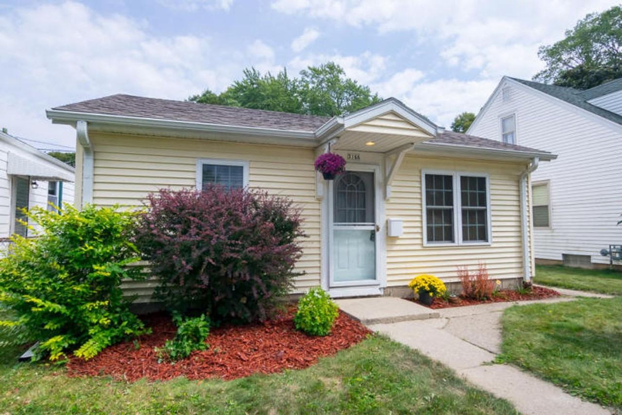 3166 S Austin St - Photo 2 of 17