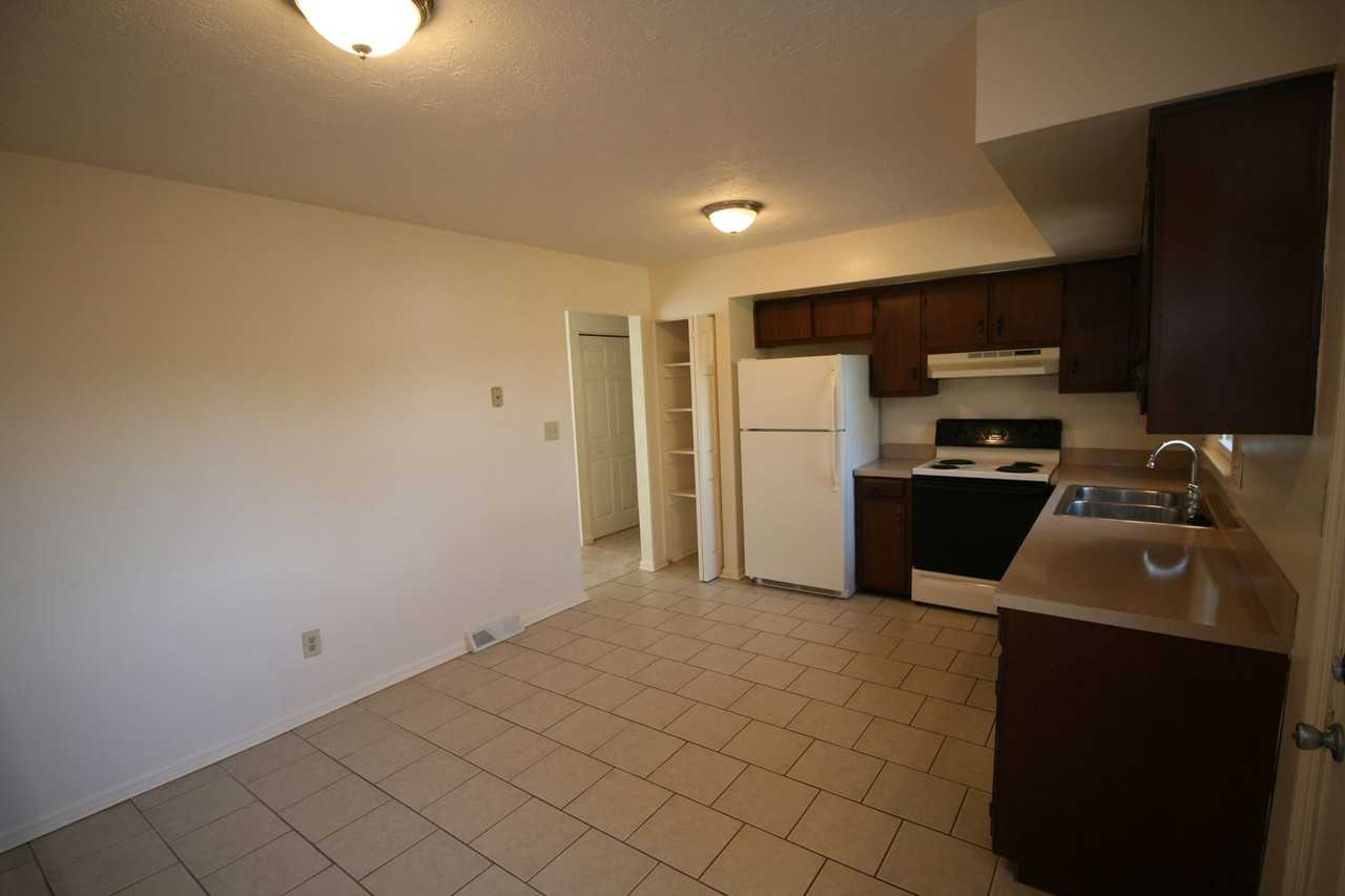 2933 Tuscaloosa Ln - Photo 4 of 15