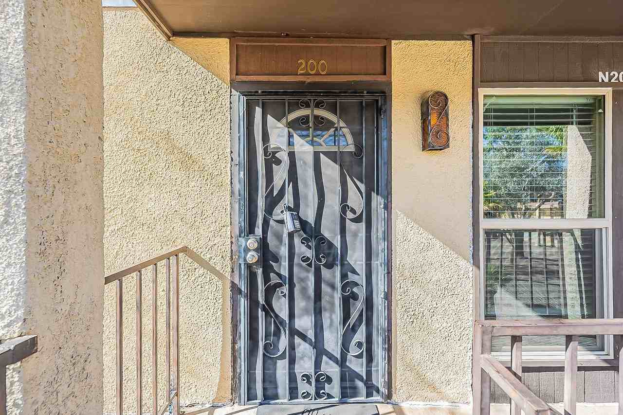 1620 1620 N. Wilmot N200 - Photo 5 of 37