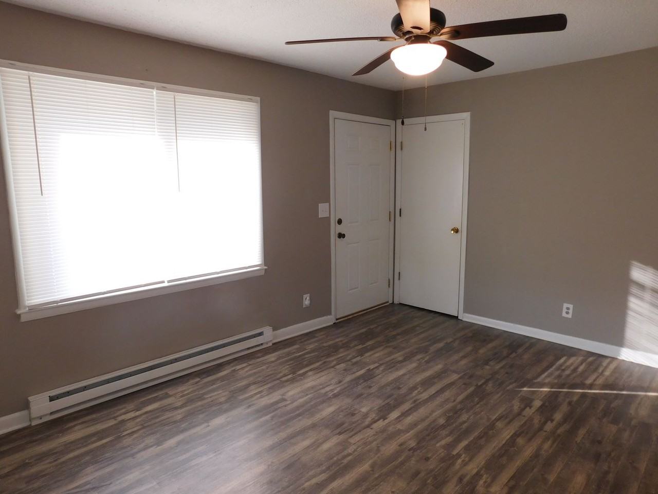 1718 Wintergreen Rd - Photo 6 of 21