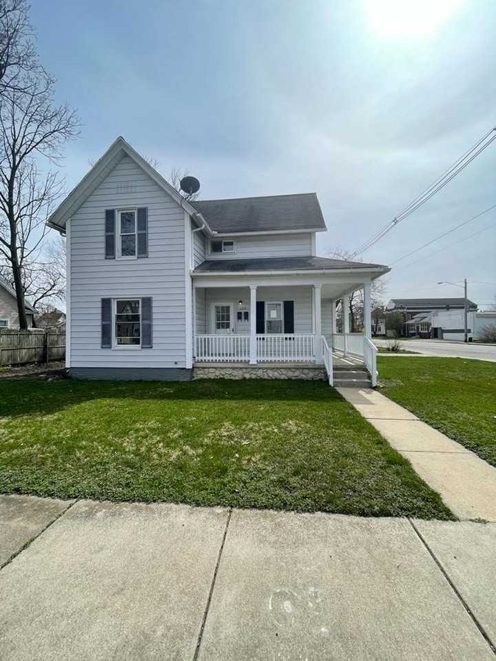 103 E 7th St - Photo 2 of 15