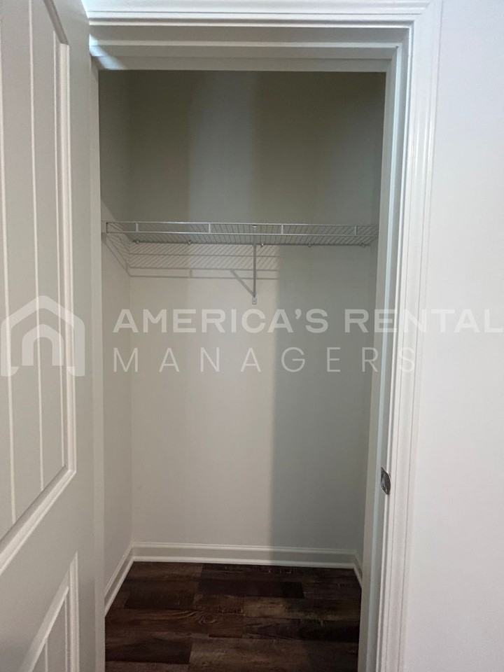 5293 Meadow Ridge Trl - Photo 5 of 28